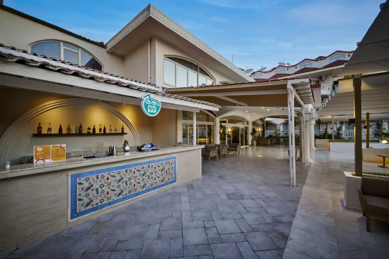 Restoran &amp; Bar